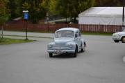 Det er alltid koselig når en Renault 4CV ruller inn på plassen