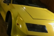 Kevin tok to bilder og spurte, er dette også en Renault?