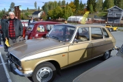 Denne bilen har vi sett både her og der, til og med på Holmsbu, veldig fin farge