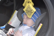 Og da har man ikke ordinære rangler men de må være Renault merker som kommer fra Finland og som er håndlaget, det var en gave fra oss forresten