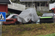 Men her har vi noen spennende saker, Gjøvik henger`n i midten, og kan det være to Opel Kadetter på hver sin side?