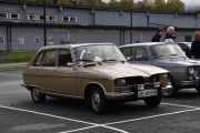 Neste som kommer er en vakker utgave av en Renault 16 TL fra 1977. Veldig fin farge på bilen og interiøret