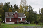 Men når vi først er på litt kultur, skal vi ta en titt på Molstadkvern mølle også?