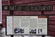 Vil du lese mer så tok jeg et bilde av tavla så kan du lese resten selv