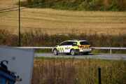 Selv Politiet kjører bare forbi, men når skal de lære seg å kjøre Renault? Dette er jo bare en Volkswagen Passat fra 2014, dieseldrevet til og med