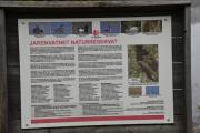 Jeg har kommet til Jarenvatnet naturreservat og her spanderer jeg 15 minutters tid for her er det fint. Jeg leser meg frem til at her kan jeg se en del fugler