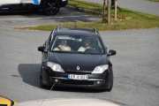 Åh ja, dem kjenner jeg igjen. Uten dem og Autobjørn hadde bilen min stått i garasjen. Dette er en Renault Laguna T fra 2009. Dette er også en bil du ikke ser hver dag, men her i dag er det to av dem - stasjonsvogn og en sedan tror jeg det heter