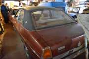 Her er en Chrysler 77 Simca, kan det ha noe med årstallet når Chrysler Europe kollapset i 1977 og restene ble solgt til Peugeot?