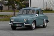 Her kommer en kjenning som også er viktig for klubben. Han kommer i sin Renault Dauphine fra 1961 med typebetegnelsen R1090