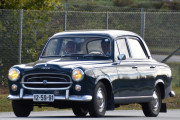 Men nå kommer det en fransk bil til, det er en Peugeot 403 fra 1960