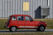 Men nå er det flere som drar, webmaster med sin fine Renault 4 GTL fra 1983 kjører her