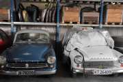 Husker dere bilen under presenningen? Vel, eieren letter litt på sløret og gir meg lov til å ta bilde og det vi nå ser på er en Wartburg 1000 fra 1966. Nå har jeg lest mye om dette bilmerke og dette er nok en 312. Når du har tre slike biler kan du lage en klubb, men når jeg lette litt så fant jeg ut at det allerede er en klubb - Norsk Trabant og Wartburg klubb