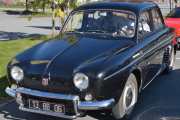 Men nå er det på tide og studere bilene litt, dette er en sjelden utgave av Renault Ondine. Jeg skrev nok feil i sted, men sånn er det når du er redaktør og det går litt fort i svingene