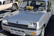 Renault 5, Mom's Taxi er bare et skilt som du kan gi til gave til mamma. Enten så prøver han og fortelle meg noe, eller så har det med moms og gjøre