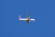 Så kommer det et fly igjen, jeg tror det er en ATR 42-320