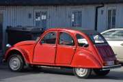 Men det kommer mer fransk på treffet, dette er en 2CV6 Special. Den er like lett og kjenne igjen som en Renault 4, sånn er det med den saken
