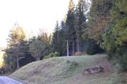 På veien oppover kan du finne mange gamle plasser, Rundelen minnepark, Bjørgeseter kullmile, osv.