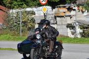 Men her kommer det en veteran, jeg tror det er en Harley-Davidson