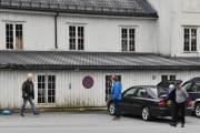 Ok gutter, noen av dere har vel med noe som skal selges?