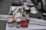 Gamle blikkbokser, nå skal ikke jeg strekke den for langt. Men Esso MP Grease og Shell X-100 Motor oil, forteller vel litt historie