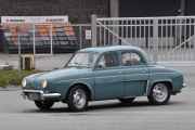 Og her kommer neste, nyvaska og nypolert. Vi har sett den før hvis du husker, det er en Renault Dauphine 1961