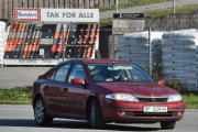 Men det er Renault vi skal telle og her kommer nummer 5 som er en Renault Laguna fra 2002. Det er han som kjørte forbi, husker dere. Det betyr at kaffen er klar, det er godt vi har søndagsåpne butikker nå