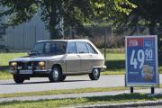 Så kommer det en Renault 16 TL fra 1977, det blir bil nummer 12. Bry dere ikke om skiltet med kr. 49.90. Den er verd mye mer