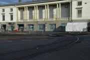 Da er vi fremme ved Trikkesløyfa i Vestgrensa 2, Colletts plass. Hvis noen husker, Ullevål kino holdt til her inntil den ble nedlagt i 1964