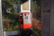 Og denne har det gamle telefonapparatet, har den potensiale til å bli en Lesekiosk - ja, det tror jeg