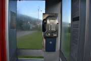 Det er et nytt telefonapparat i denne også, kan absolutt bli en Lesekiosk denne også