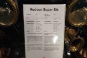 Her for vi plakaten også, så jeg må utfylle litt. Hudson Super Six fra 1922. 6 sylindra rekkemotor og resten kan du lese selv hvis du klarer...