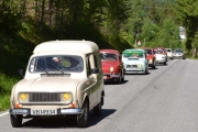 Her kommer første mann i sin Renault 4