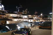 Det er størrelse på båtene her nede i Cannes, det er helt sikkert