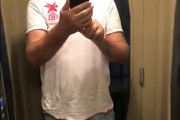Lasse spanderer på seg den luksusen som å ta heisen opp
