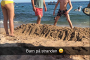 Gleden er stor for KL og HB gjengen etter uværet i går, nå er det badevær og nå skal det bygges sandslott tror jeg. Vi for bare vente å se