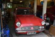 Neste bil er en Ford Anglia stasjonsvogn fra 1962. Dette er også en engelsk Ford, men er det en Super Anglia eller en vanlig Anglia?
