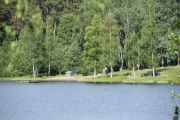 Stensrudtjernet, her kan man bade også ser jeg. Ved sandstranden ble det i 2010 anlagt sitteplasser, fastgrill og det er toaletter i området