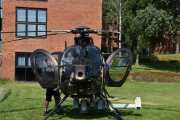 Og det er gratis parkering for helikopter også her, så det er bare å gjøre en avtale med dem. Jeg spurte om lov til å ta dette bilde, og fikk til svar at jeg kunne ta bilder av den inni også - gjorde jeg det? Sukk, sier jeg etterpå
