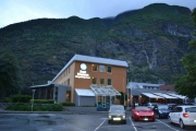 Klingenberg hotell og en Renault og en Ferrari, kan det bli bedre?
