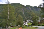 Nå har vi kjørt til den øverste brua ved Årdalsvatnet, den gang kalt jernbanebrua som er bevart i dag