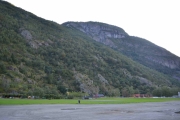 En stor grønn oase midt imellom fjellene