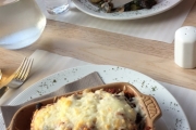 Nå er det middag og vi tar Lasagne og mor spiser fisk