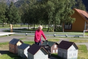 Min mor inntar gamlebyen, først på prøve