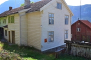 2012 bilde. Hovedhuset ser likt ut