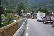 Det skal også senere komme en stor doning på veien litt senere hvor trafikken må stoppes enkelte steder
