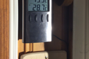 Utetemperaturen klokken 17.52 og det ble kaldere utover kvelden, men sjekk innetemperaturen da - herlig!