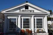 Vi sier da farvel til Lanternen og reiser videre til et museum
