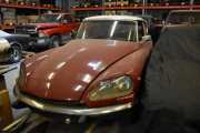 Jaggu finner jeg en franskmann her inne også, det er en Citroën DS hvor årstallet kan være 1968