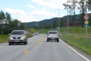 Kl. 16.55 og vi blir møtt av et nytt 70 skilt