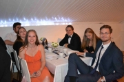 På treff er det ganske mange biler, så det blir barnemat dette her